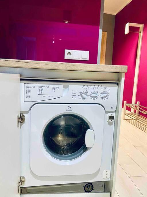 Magenta With Free Wifi Apartment Sofia