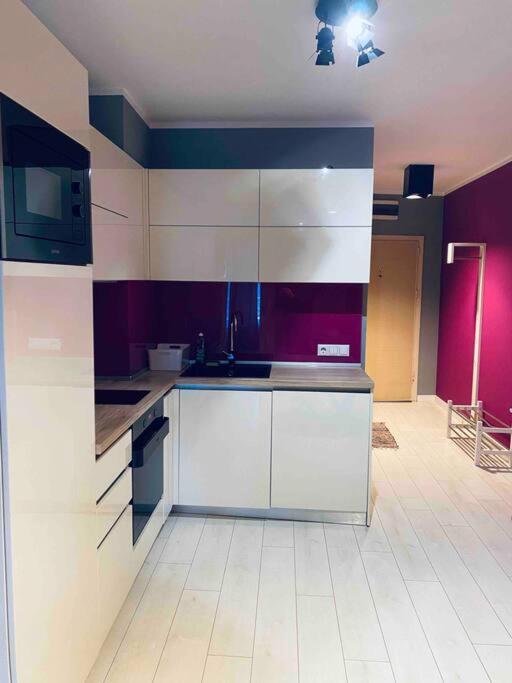 Magenta With Free Wifi Apartment