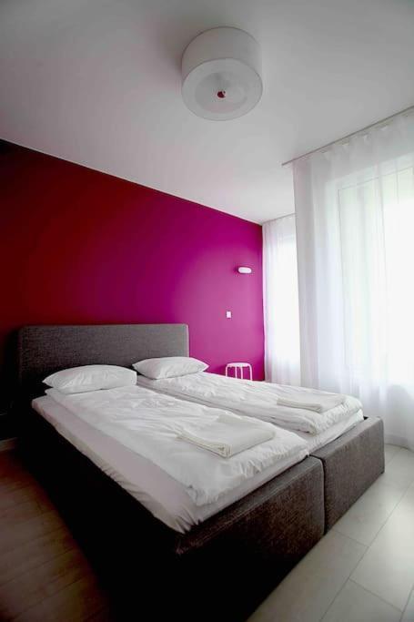 Magenta With Free Wifi Sofia
